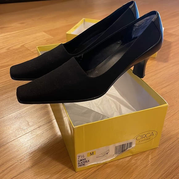 Circa Joan & David Heel - Picture 2 of 5